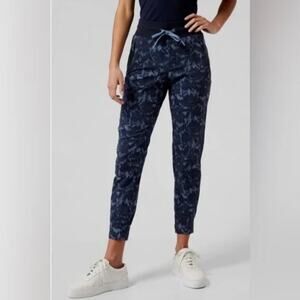 Athleta Trekkie North Jogger Pants SIZE 4 Blue Floral Tapered Leg